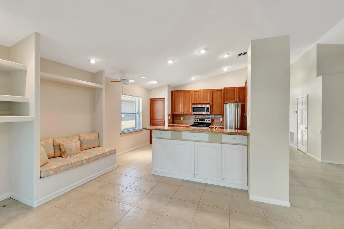 Photo of 6631 Sherbrook Drive