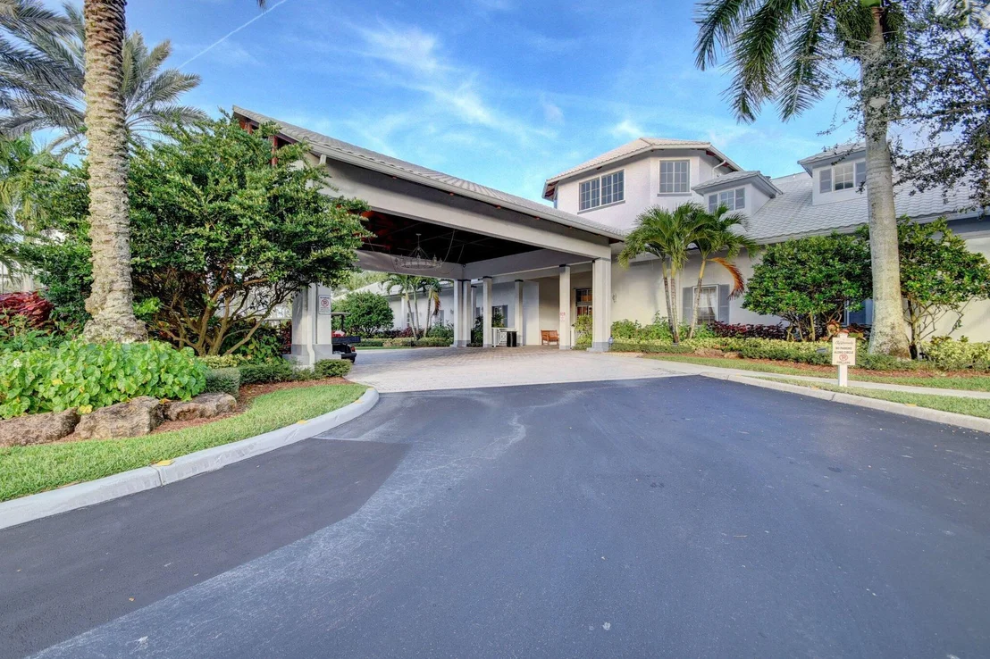Photo of 2676 Clipper Circle