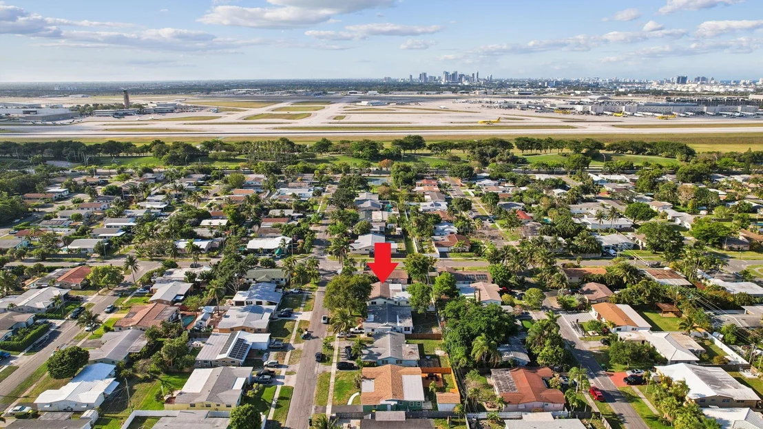 Photo of 718 NW 9th Avenue