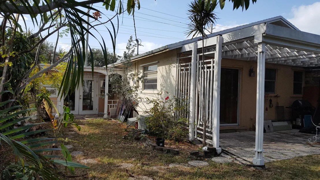 Photo of 3422 N Dixie Highway