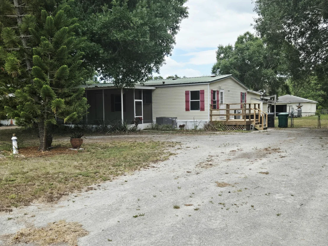 Photo of 5639 NE 4th Lane