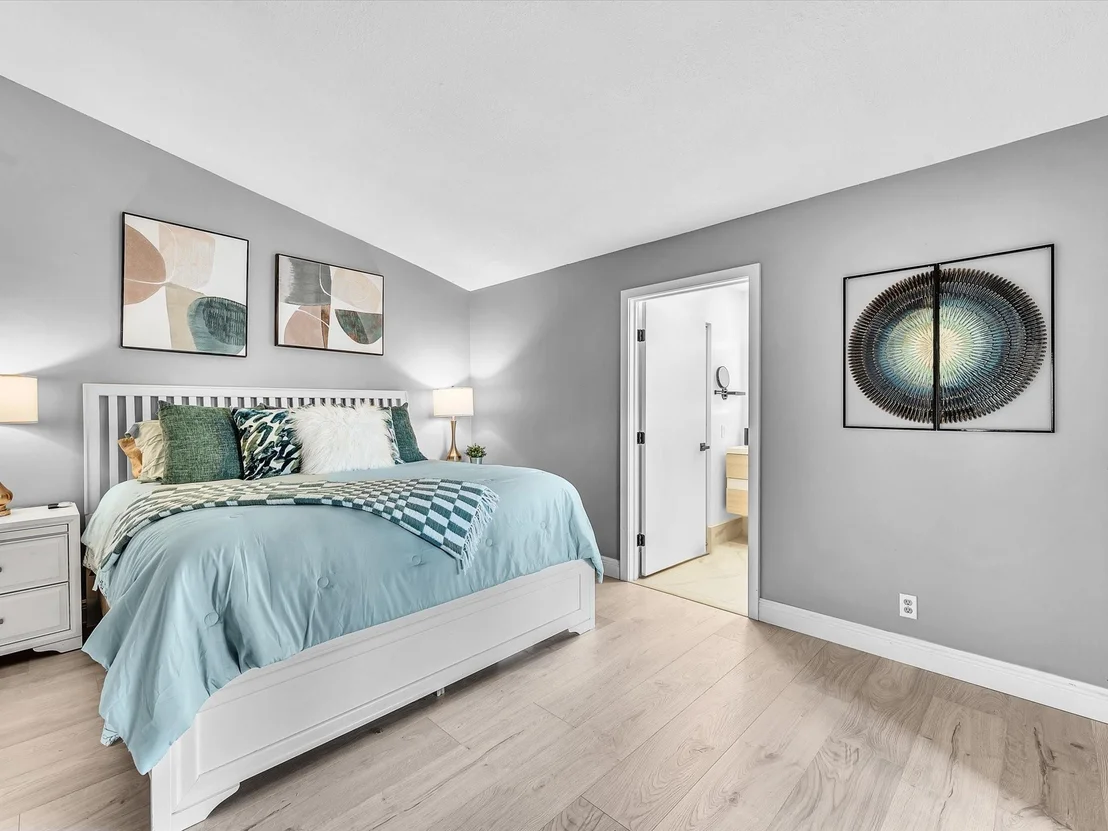 Photo of 2310 Dover