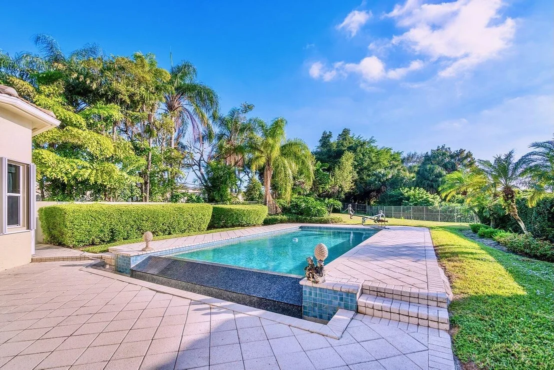 Photo of 56 Island Drive