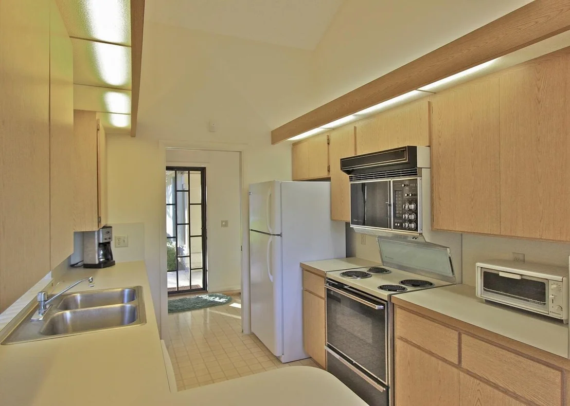 Photo of 221 River Park Drive