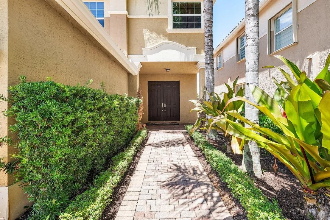 Photo of 8563 Briar Rose Point