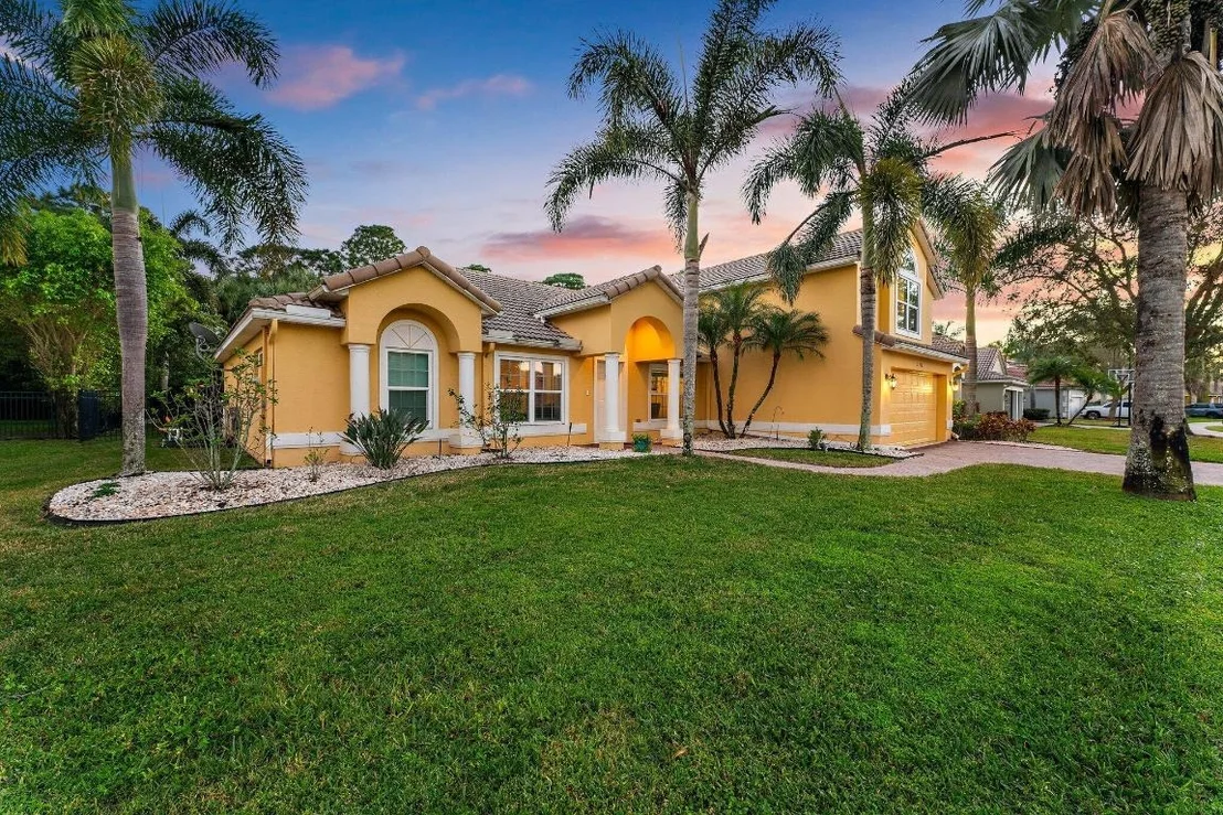 Photo of 2136 SW Panther Trace