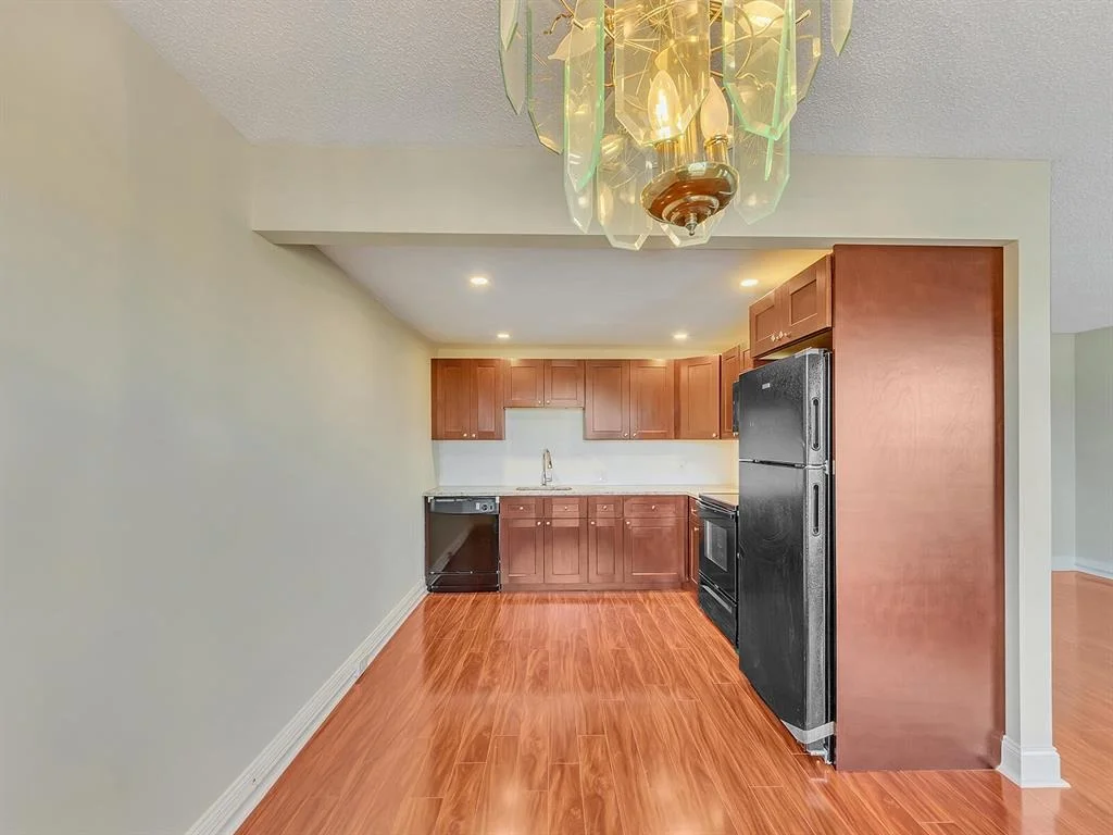 Photo of 3051 Wolverton C