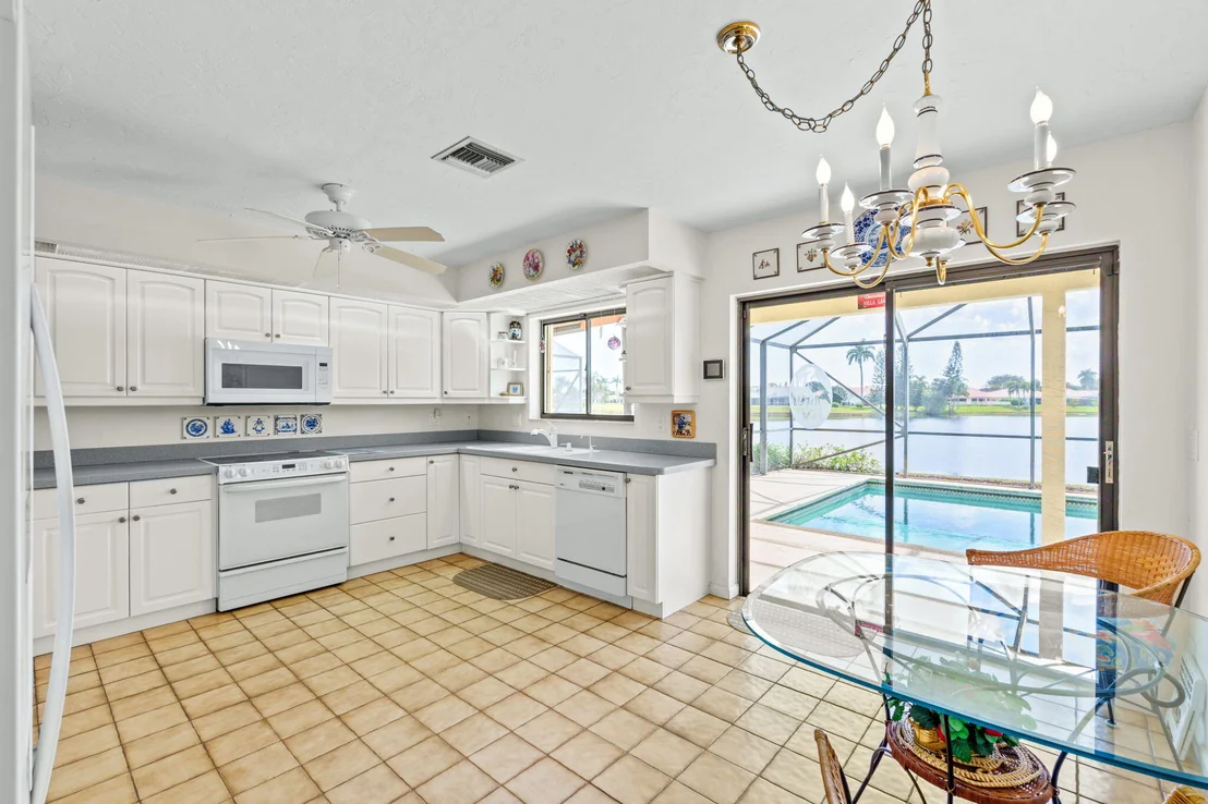 Photo of 2330 SW 23rd Cranbrook Drive