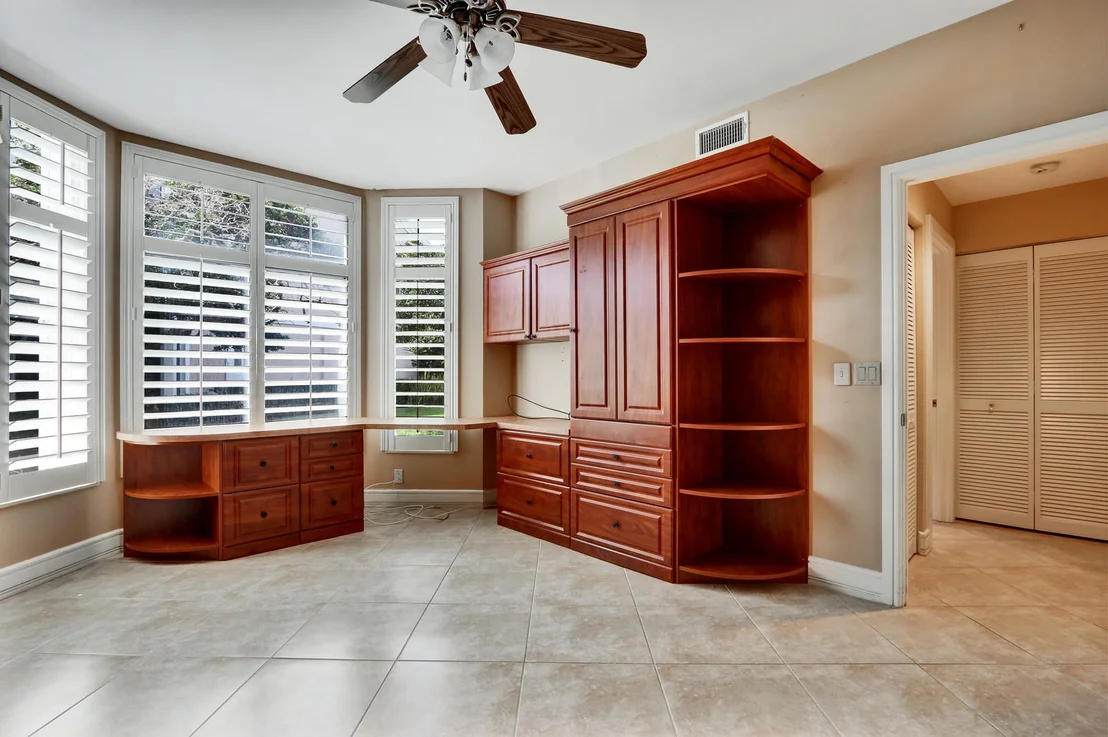 Photo of 601 Captains Way