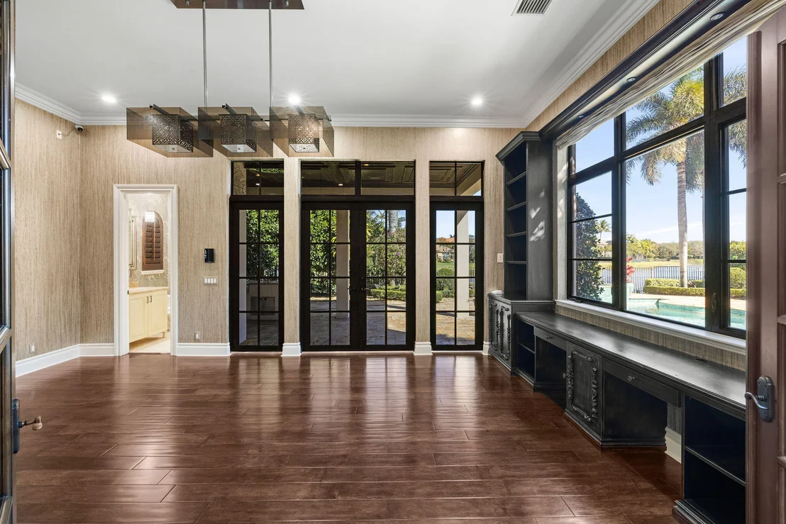 Photo of 9253 Este Lago Drive