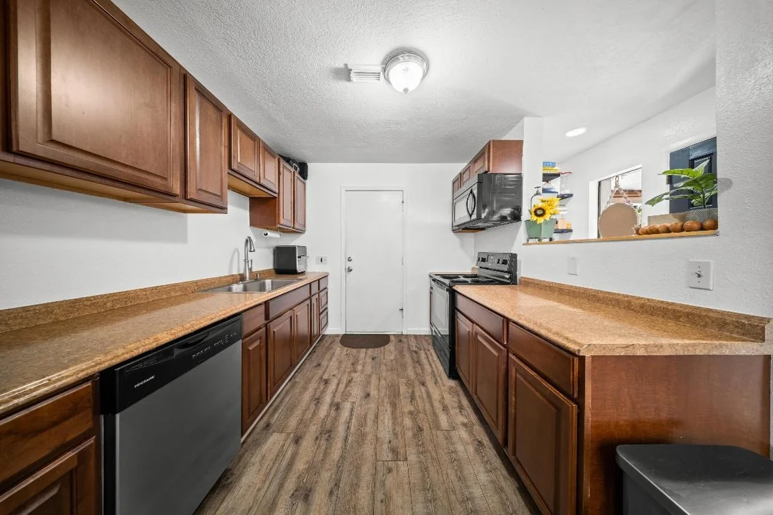 Photo of 5900 Raintree Trail