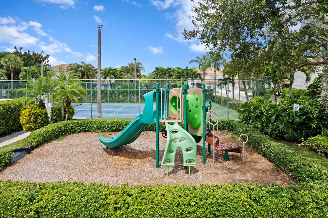 Photo of 8681 Eagle Run Drive