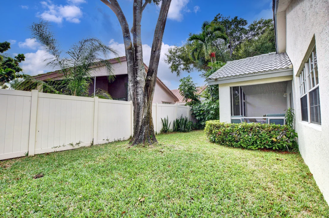 Photo of 6086 Bay Isles Drive