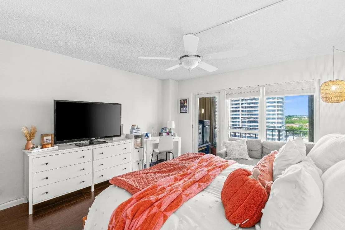 Photo of Unit 708 at 4301 N Ocean Boulevard