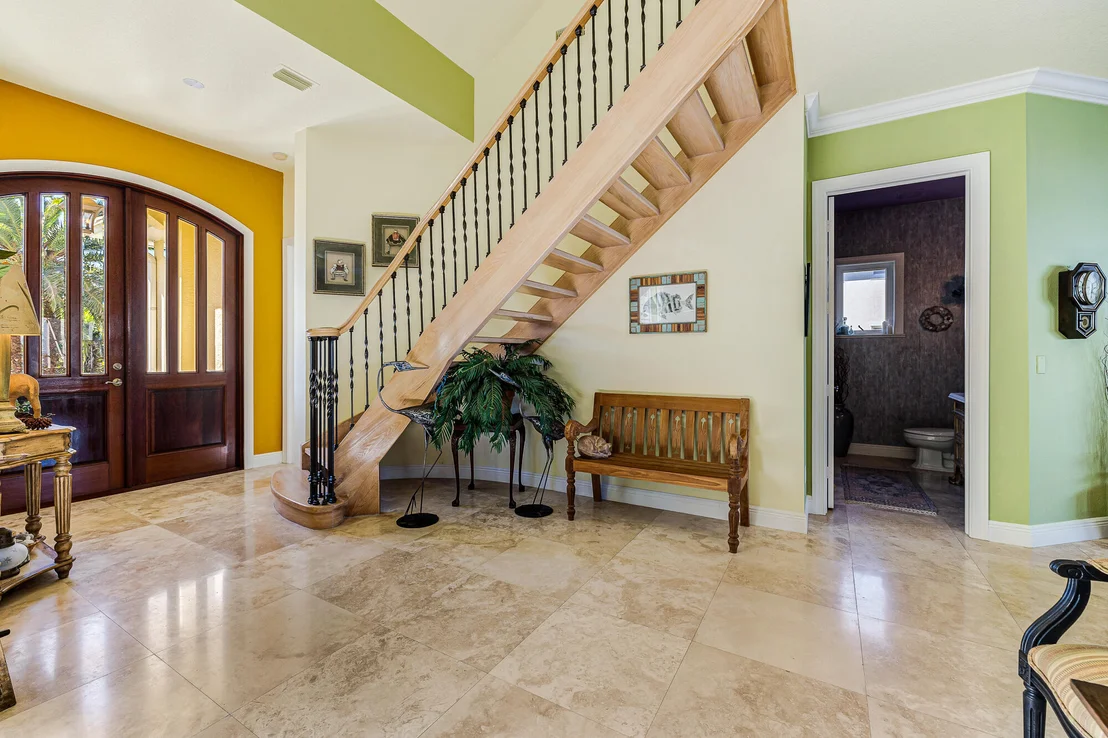 Photo of 9560 Riverside Drive