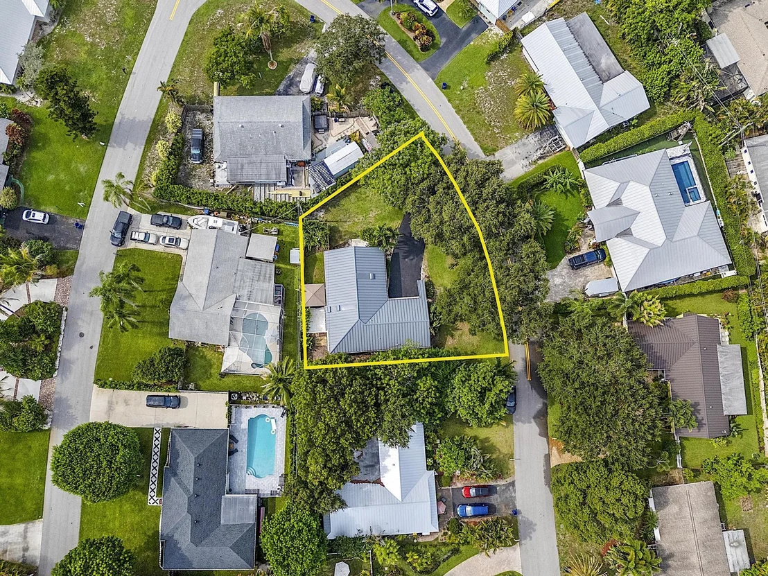 Photo of 119 W NORFOLK Road