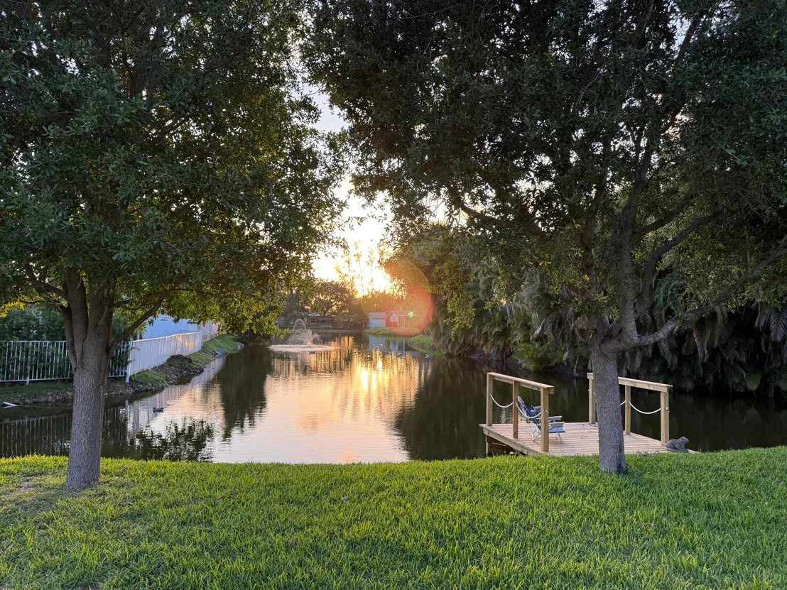 Photo of 1417 Willow Road