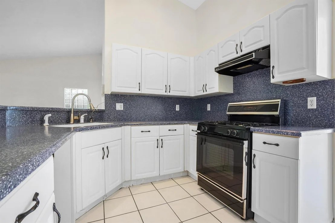 Photo of 1112 Hatteras Circle