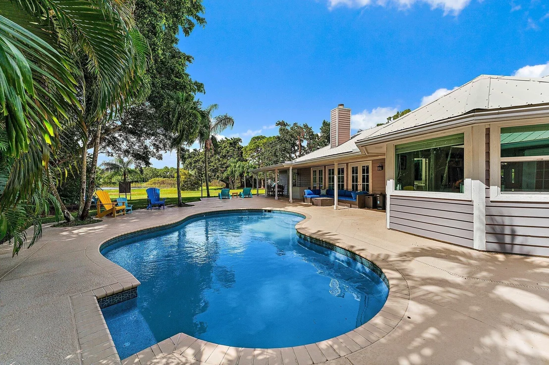 Photo of 2505 SE Ranch Acres Circle