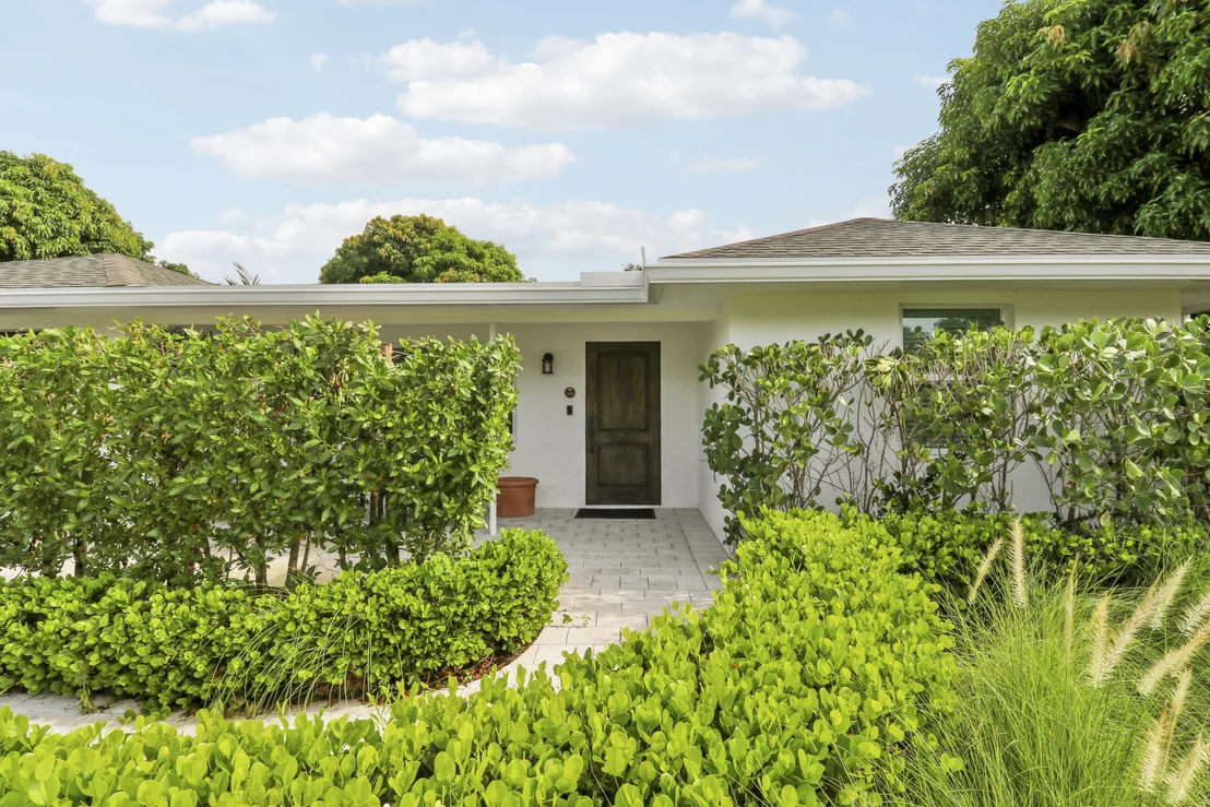 Photo of 2665 Oak Drive