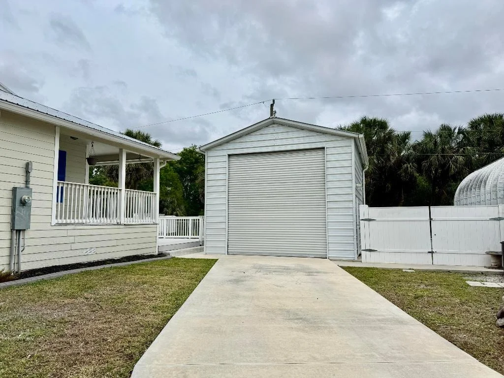 Photo of 2532 NW 33rd Avenue