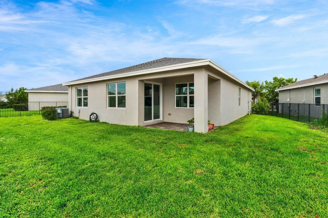 Photo of 2770 NE Breezeway Circle
