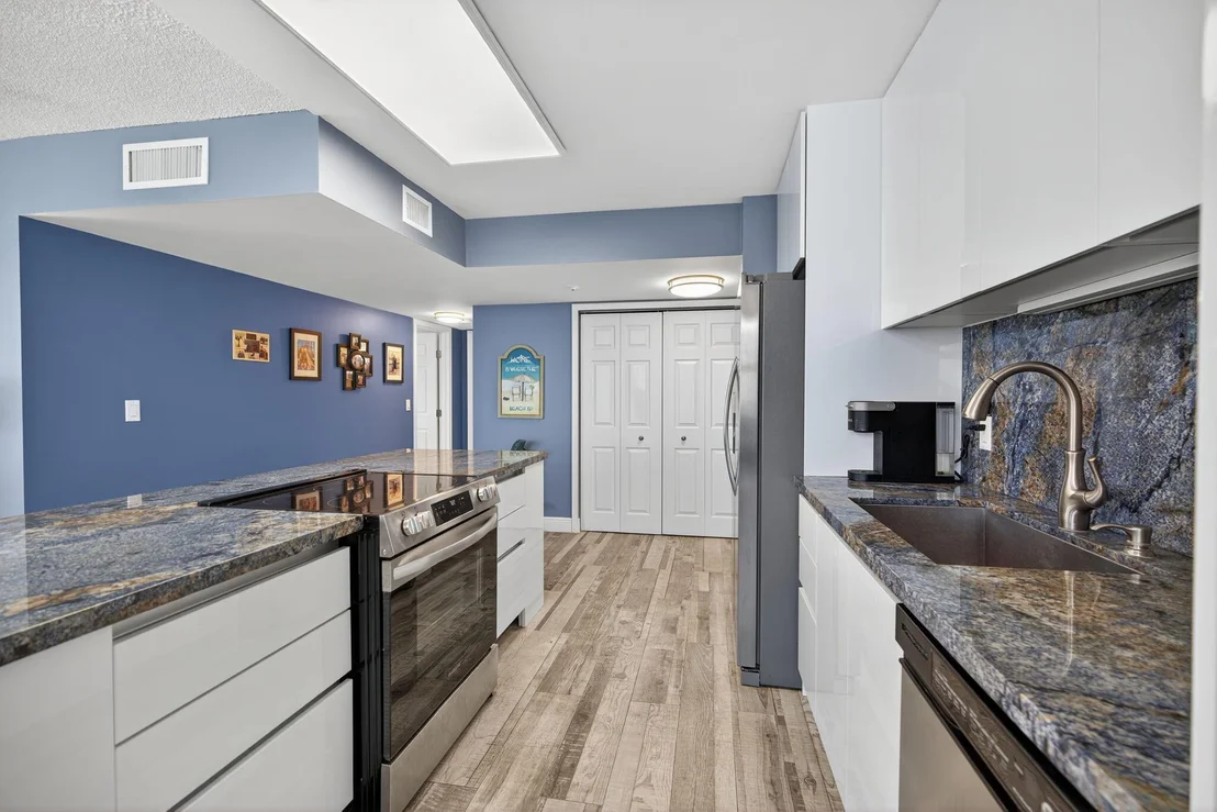 Photo of Unit 607 at 5440 N Ocean Drive