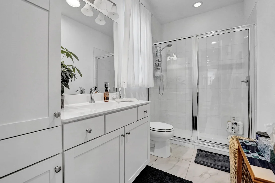 Photo of 7041 Edison Place