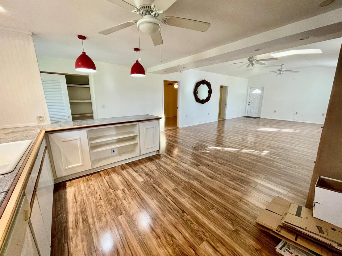 Photo of 1498 Hunter Road