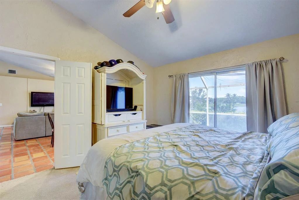 Photo of 1840 Edgewater Drive