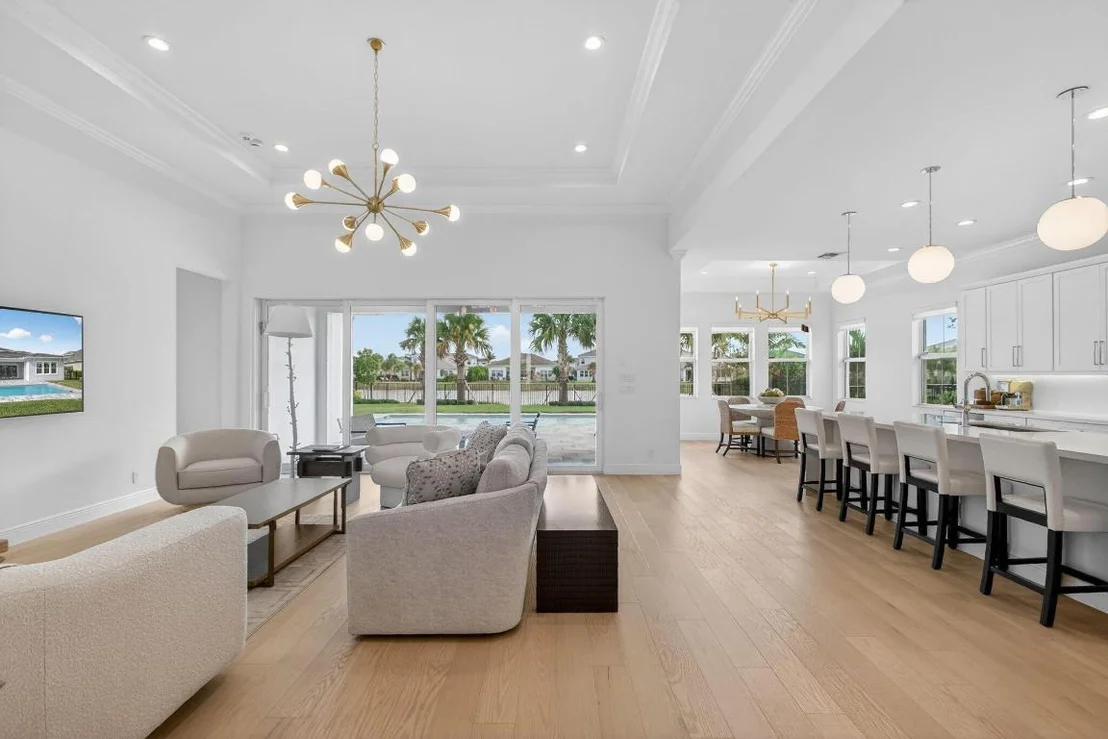 Photo of 9249 Crestview Circle