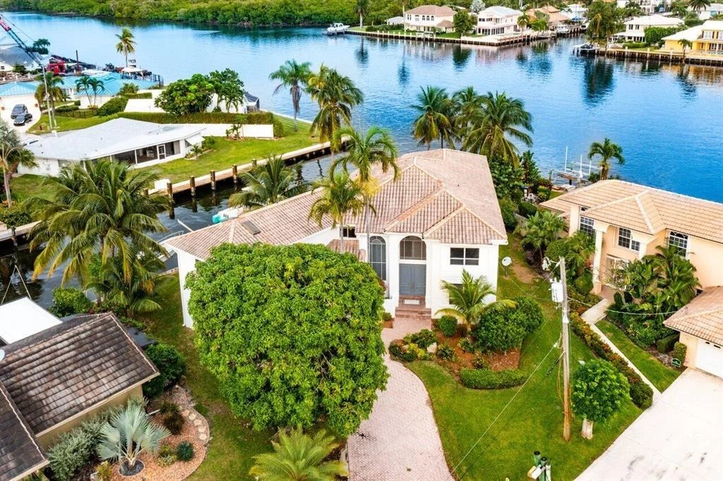 Photo of 955 Isles Road