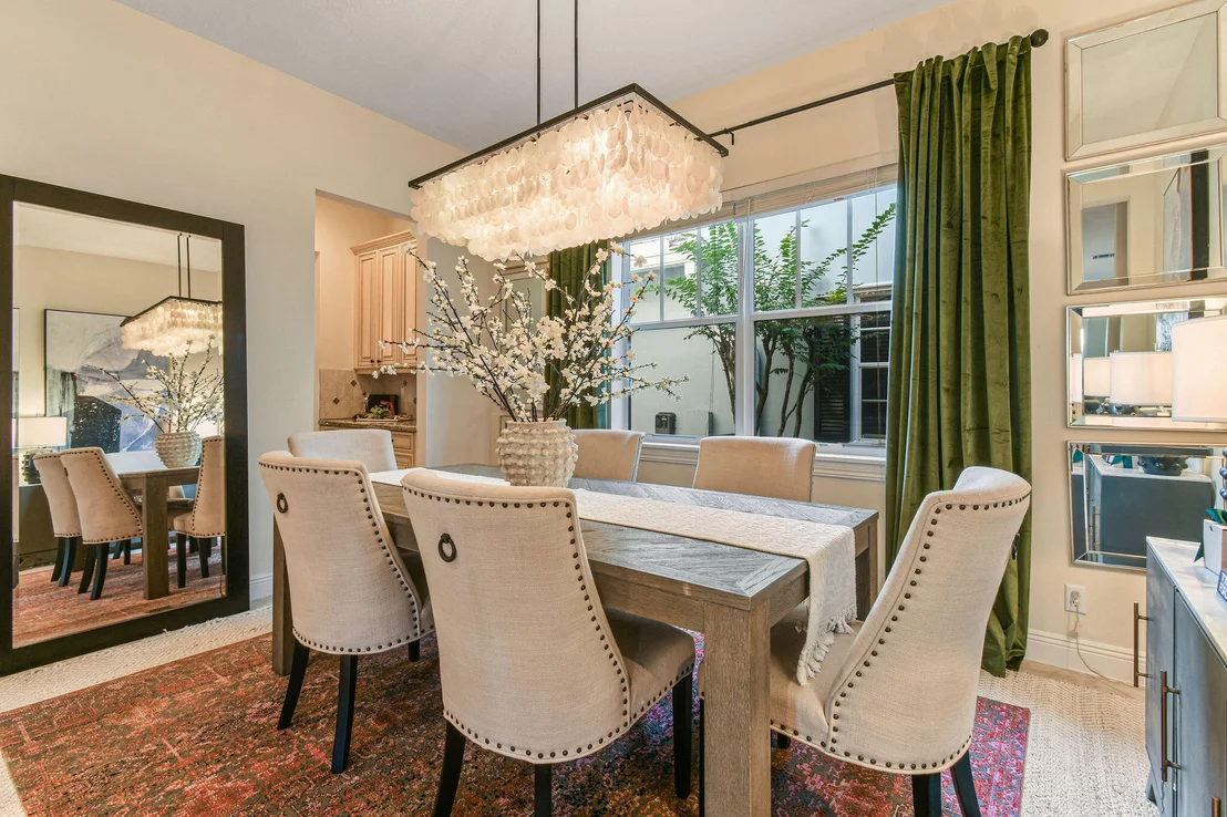 Photo of 256 W Bay Cedar Circle