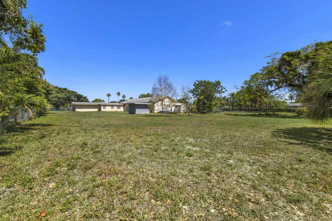 Photo of 4838 Coconut Road