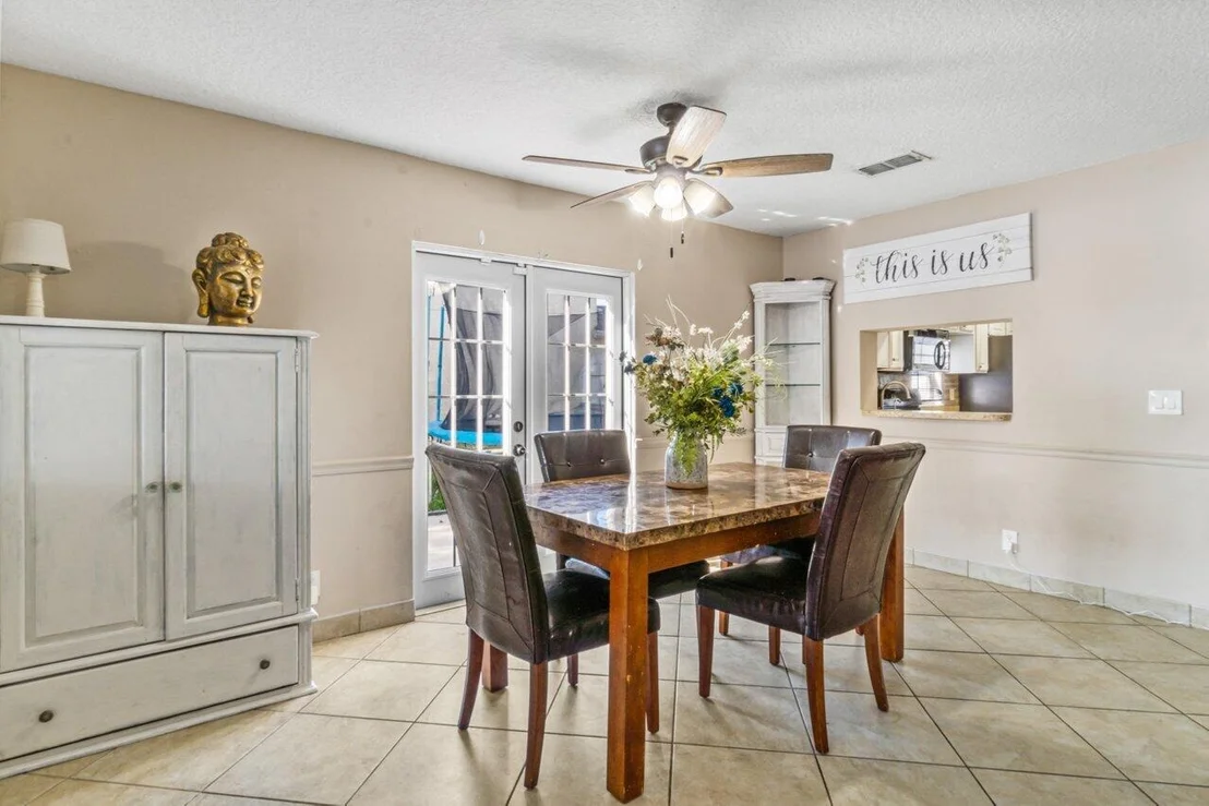 Photo of 4656 Lakeside Circle