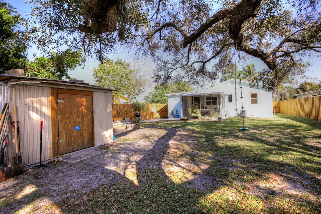 Photo of 805 Mathis Street
