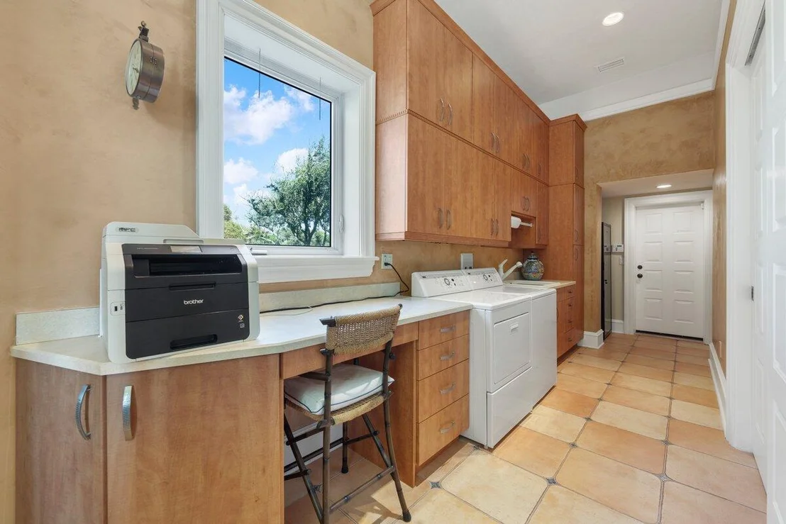 Photo of 501 GRANADA Drive