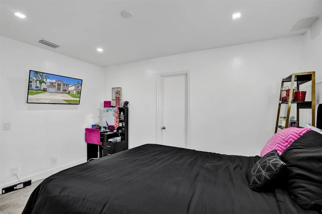 Photo of 7375 Cypress Drive