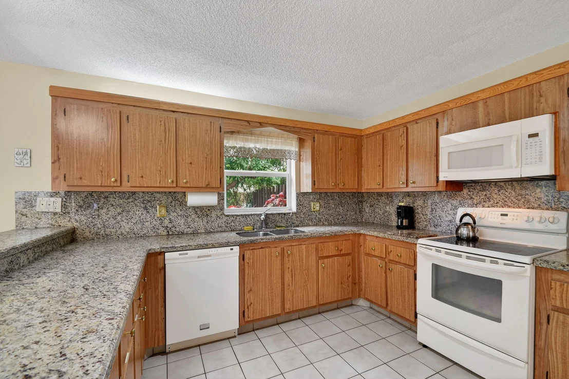 Photo of 6730 Starkeys Place