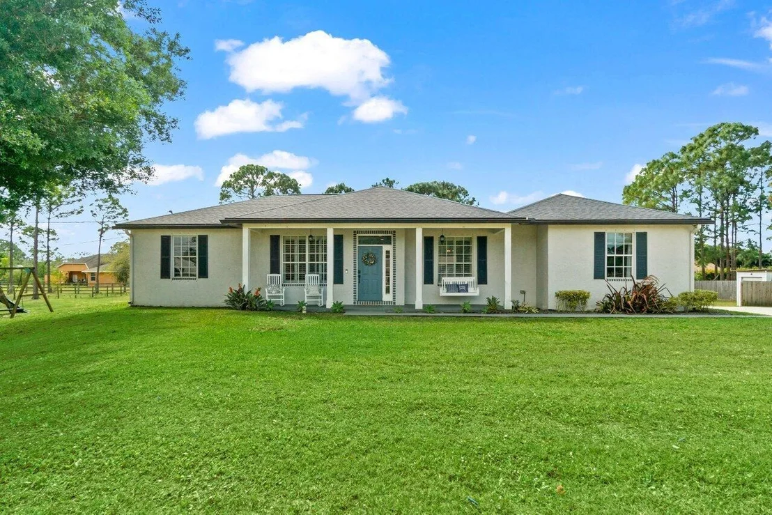 Photo of 18312 Orange Grove Boulevard