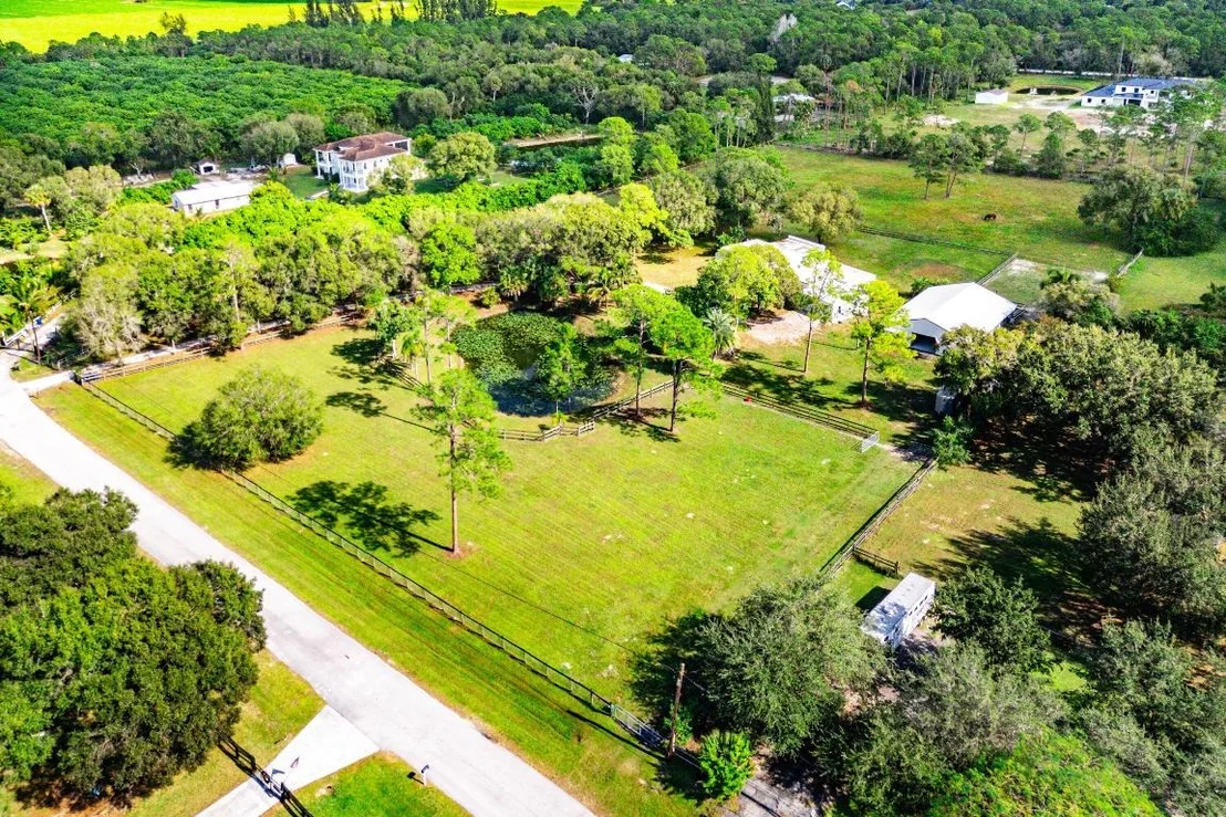 Photo of 6296 188th Trail N