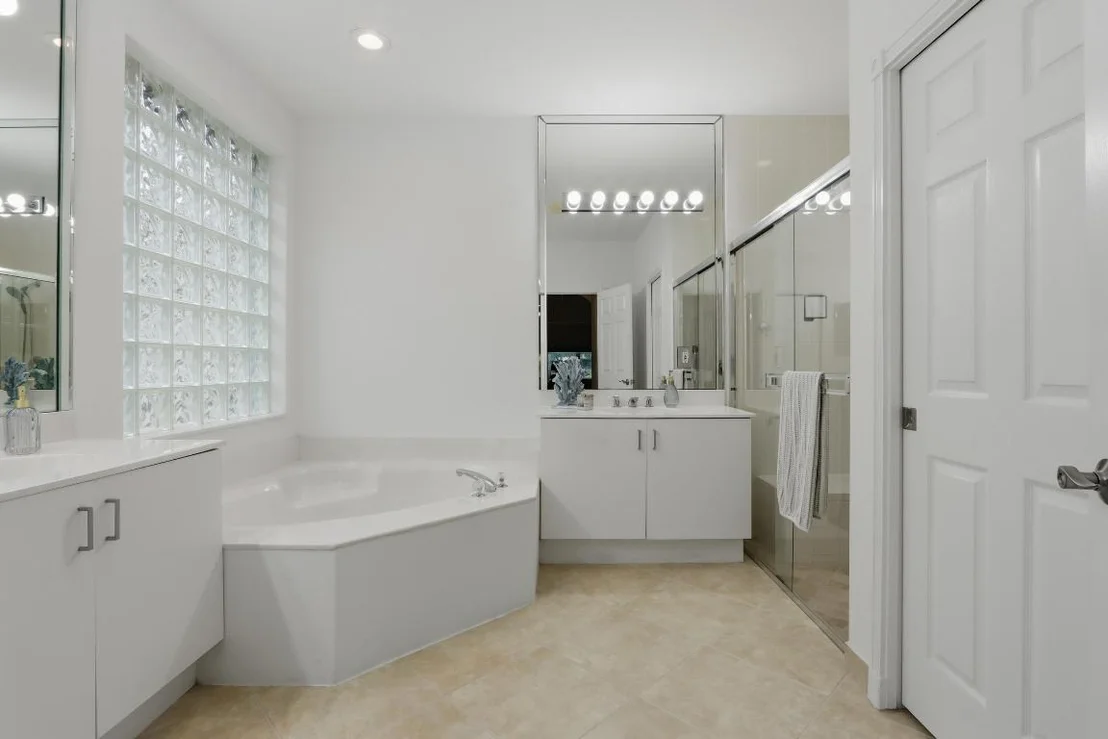 Photo of 8752 Palm River Drive