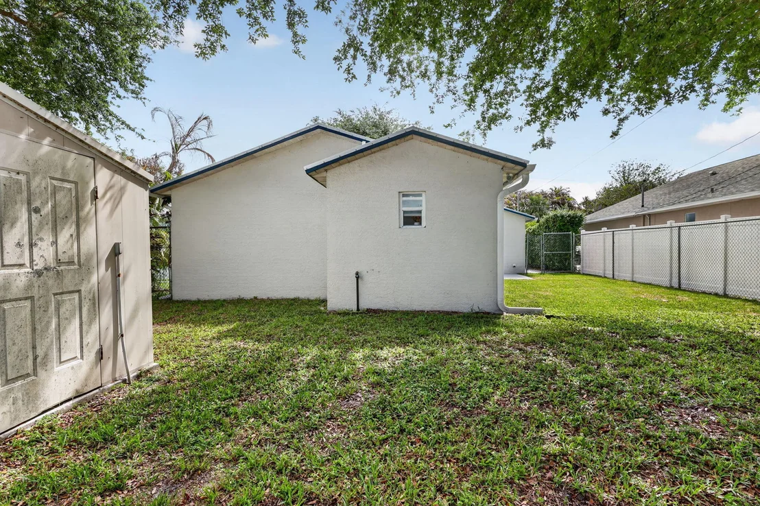 Photo of 5781 SE Pine Drive