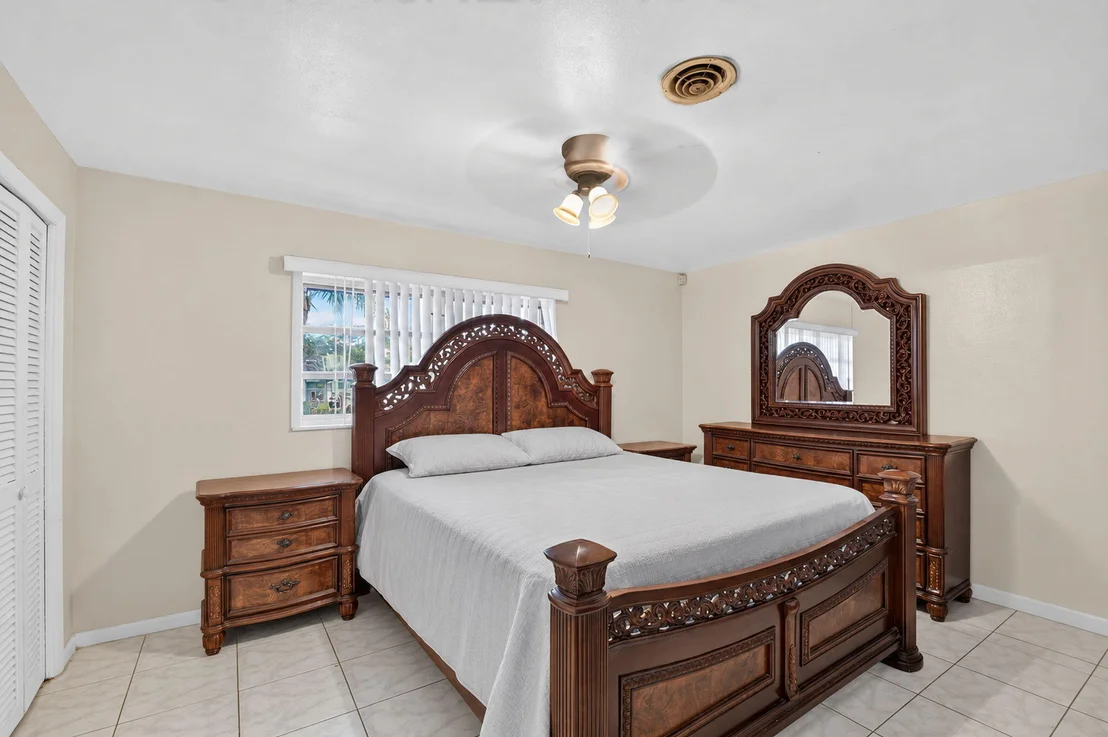 Photo of 1186 DREXEL Road