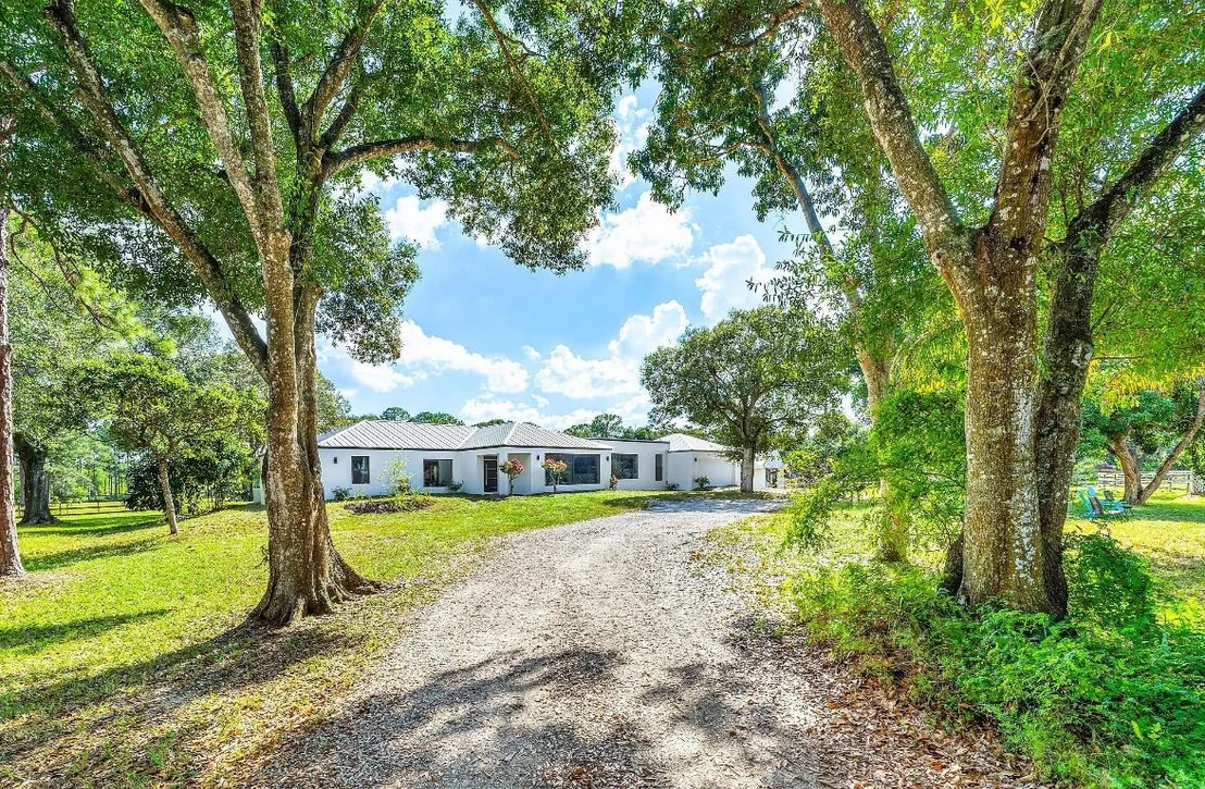 Photo of 6296 188th Trail N