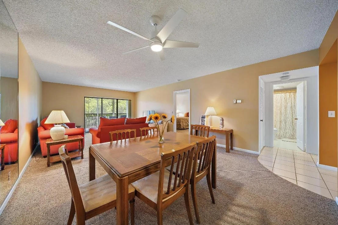 Photo of Unit 203C at 300 N Highway A1a