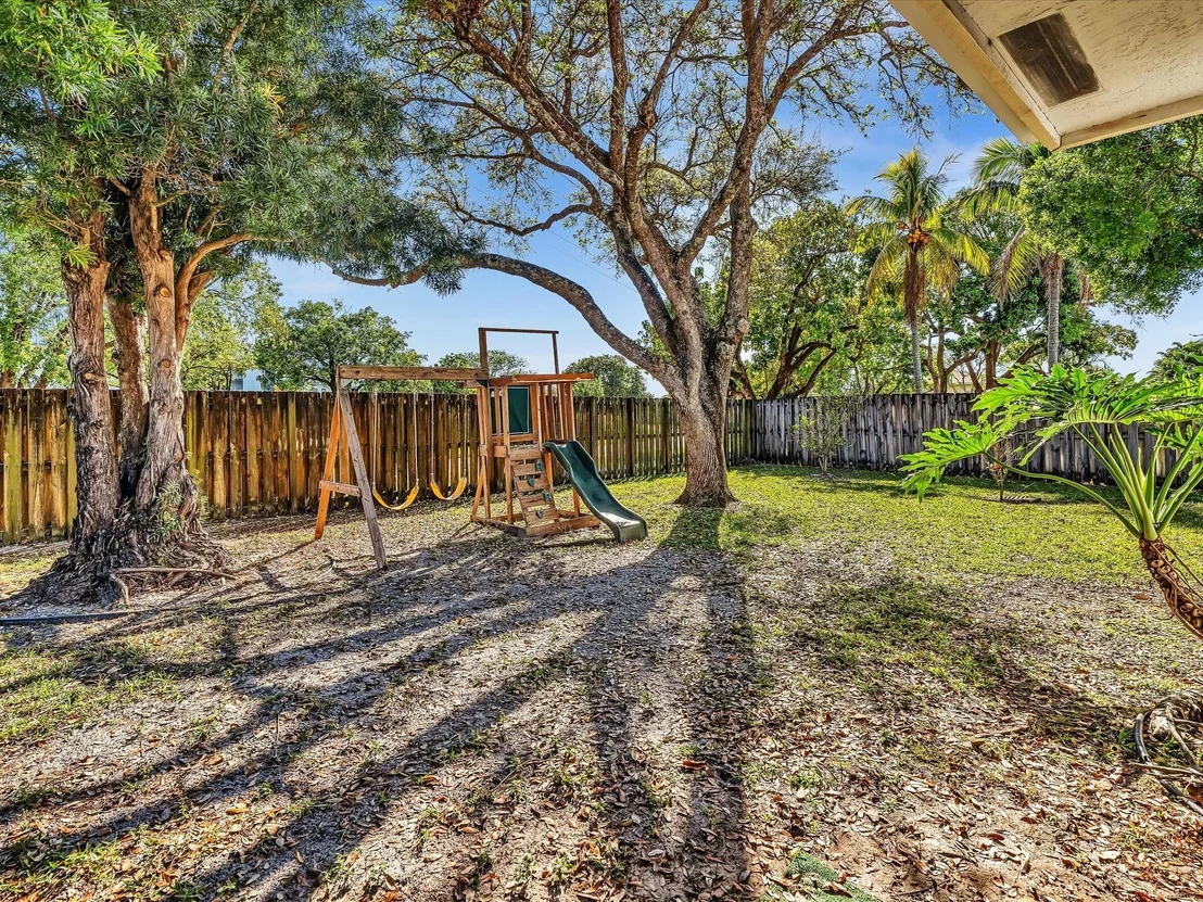 Photo of 7704 Sunflower Drive