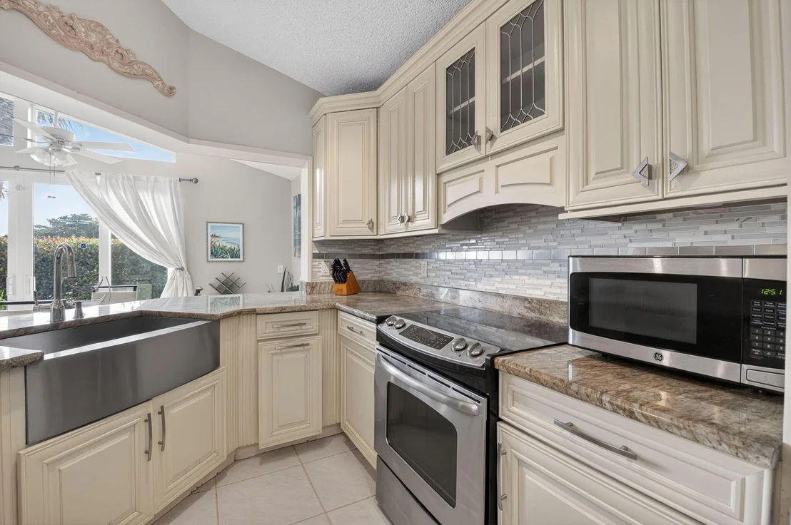 Photo of 6165 Bay Isles Drive