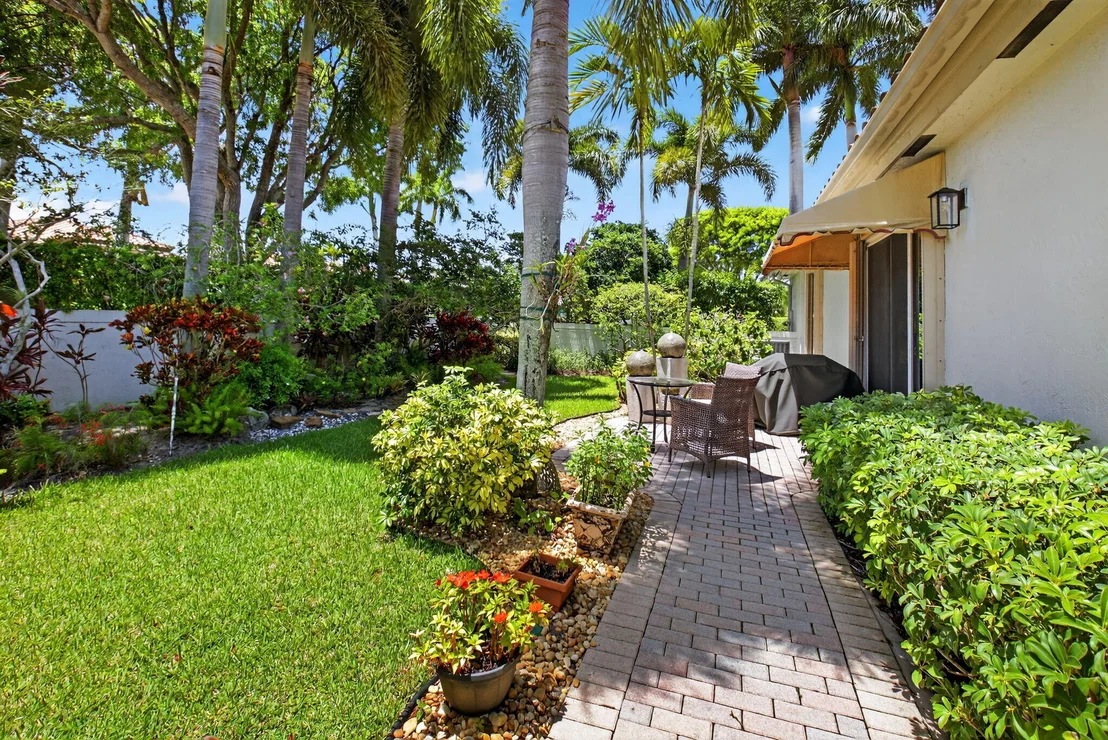 Photo of 2374 NW 23rd Road