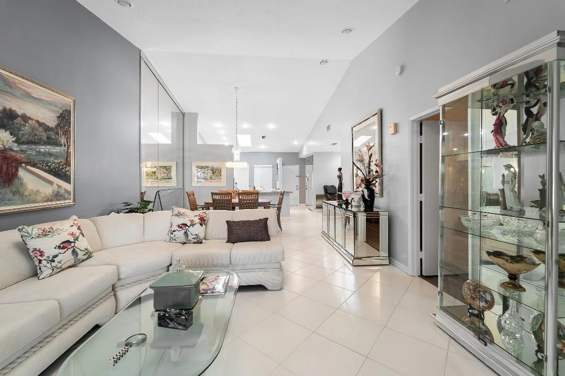 Photo of 6339 Mill Pointe Circle